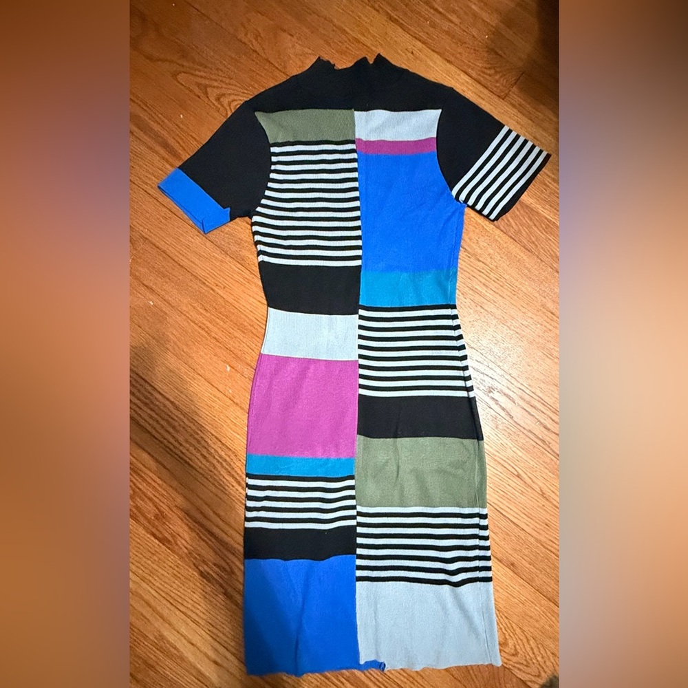 Colorblock Mini Dress - Size L - Picture 3 of 3